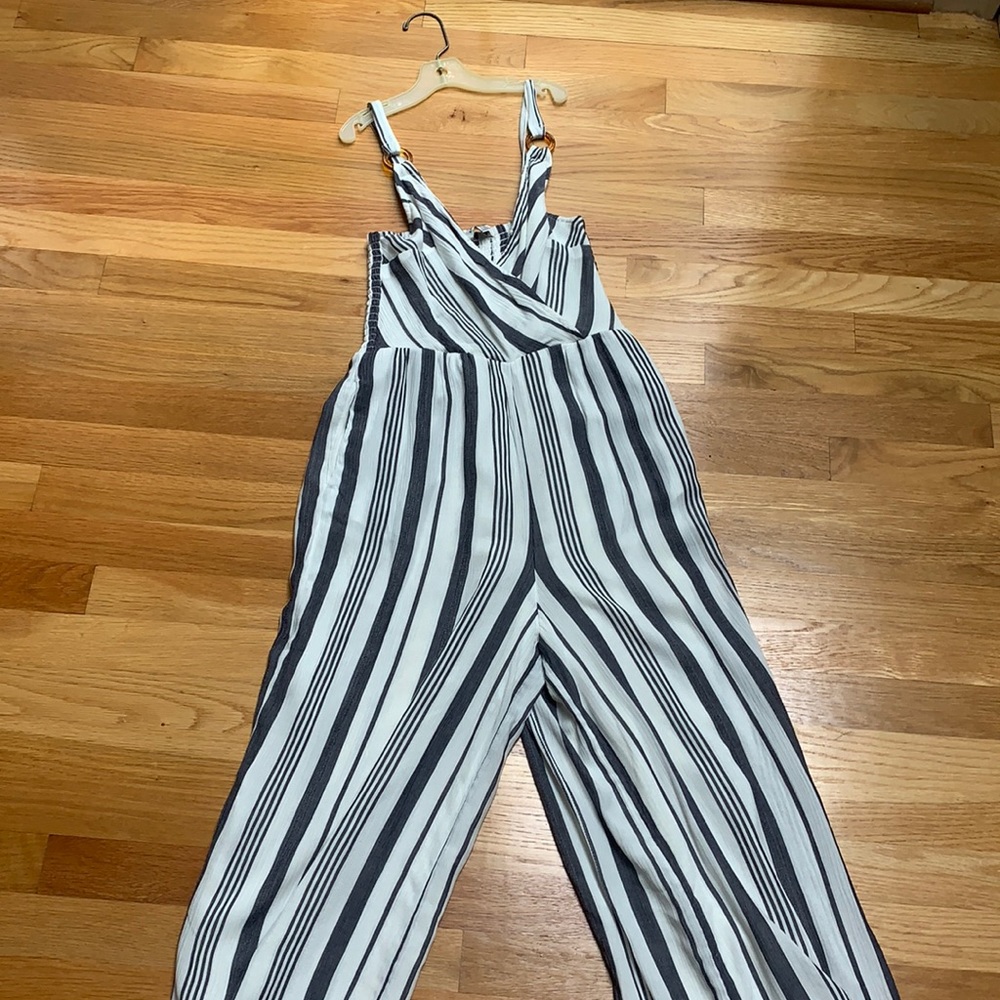 American Eagle Romper SMALL LONG
